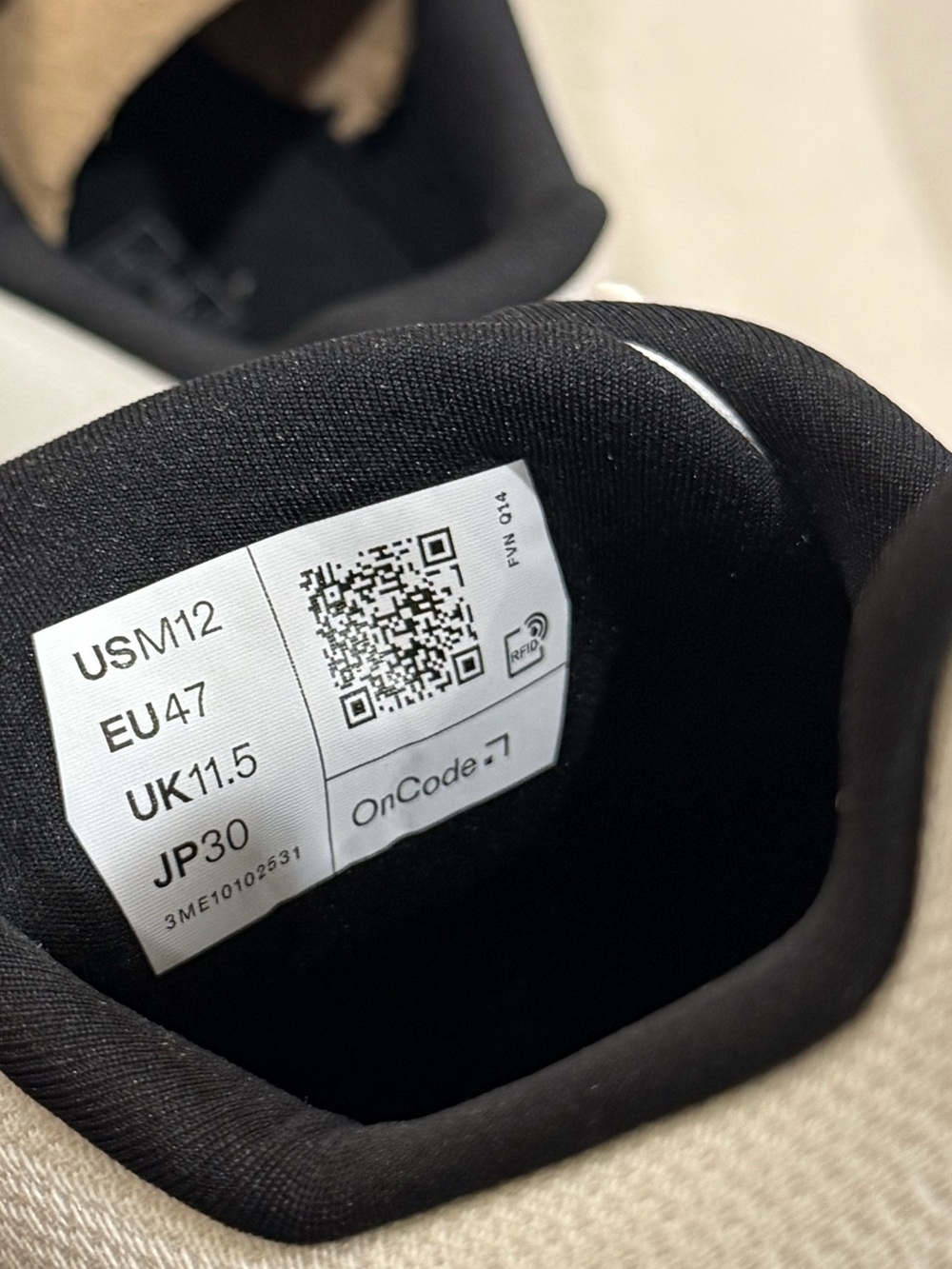 - On Running Cloudtilt Sneaker in Pearl & Ice BT - Picture 13 of 13